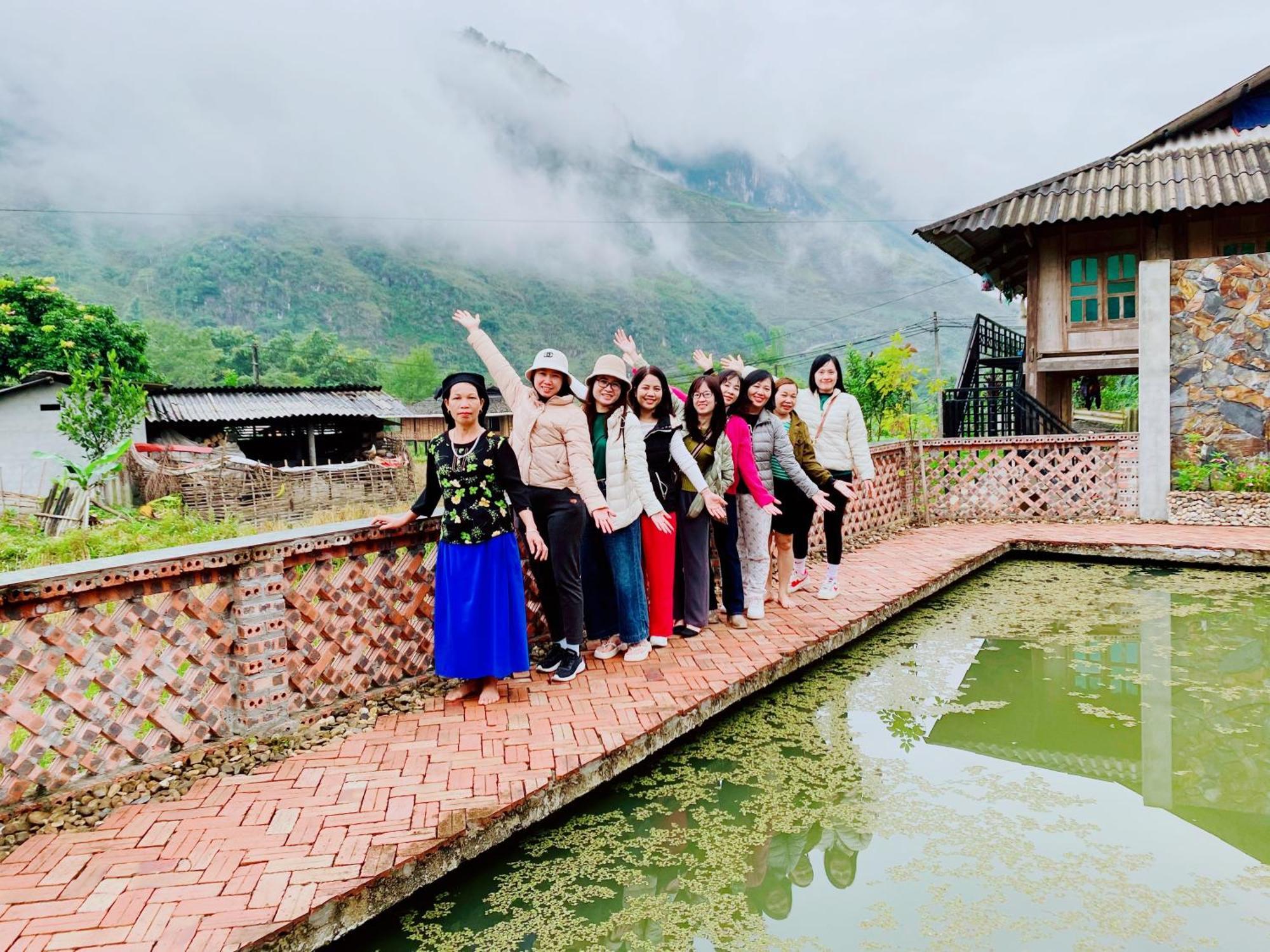 Duy Homestay Du Gia Làng Cac Eksteriør bilde