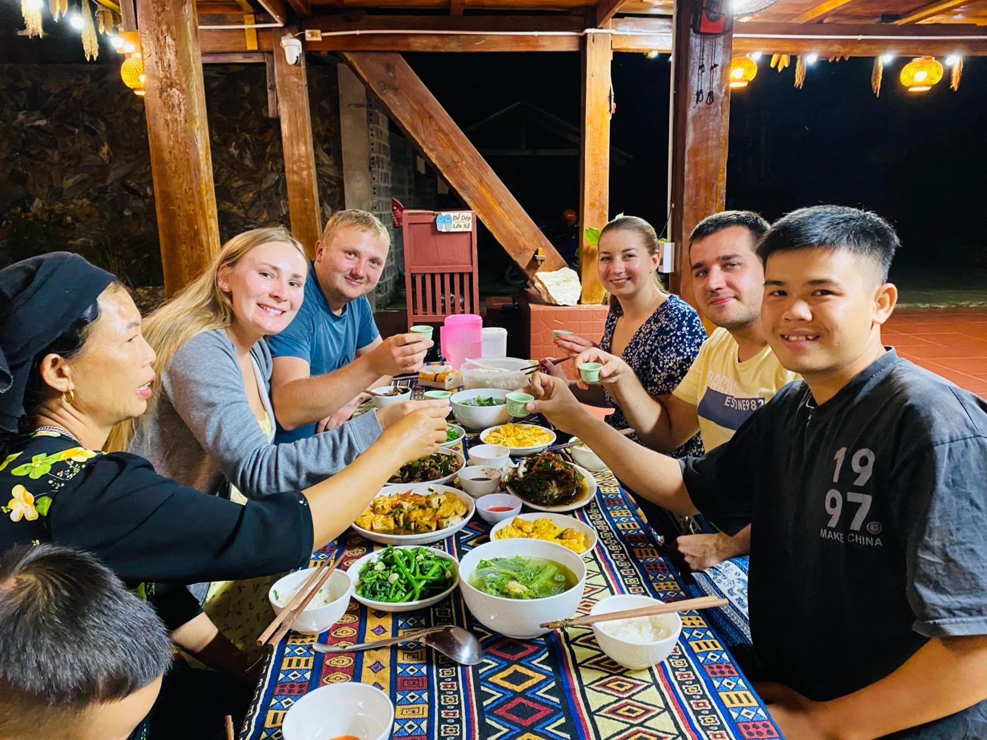 Duy Homestay Du Gia Làng Cac Eksteriør bilde